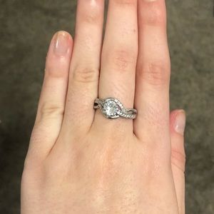 Silver Ring around size 5